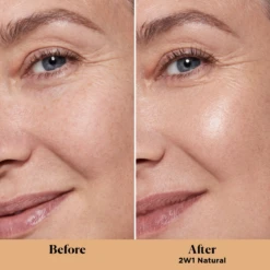 Laura Mercier Tinted Moisturizer Light Revealer 36 Laura Mercier Tinted Moisturizer Light Revealer -Chantecaille || Charlotte Tilbury Shop 194250039917 alt2