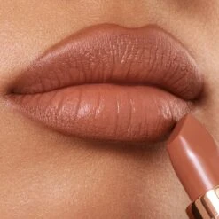 Charlotte Tilbury Matte Revolution 24 Charlotte Tilbury Matte Revolution -Chantecaille || Charlotte Tilbury Shop 5056446600477 alt2