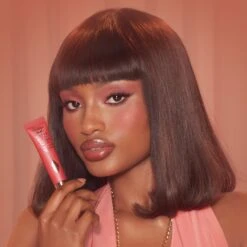 Charlotte Tilbury Matte Beauty Blush Wand 22 Charlotte Tilbury Matte Beauty Blush Wand -Chantecaille || Charlotte Tilbury Shop 5056446610827 alt2