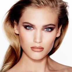 Charlotte Tilbury Luxury Palette 27 Charlotte Tilbury Luxury Palette -Chantecaille || Charlotte Tilbury Shop 5060332320356 alt1