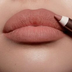 Charlotte Tilbury Lip Cheat 27 Charlotte Tilbury Lip Cheat -Chantecaille || Charlotte Tilbury Shop 5060332320721 alt2