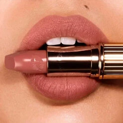 Charlotte Tilbury Hot Lips -Chantecaille || Charlotte Tilbury Shop 5060332325962 alt2