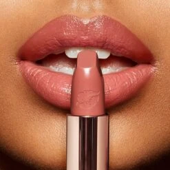 Charlotte Tilbury Hot Lips 2.0 -Chantecaille || Charlotte Tilbury Shop 5060542724418 alt2