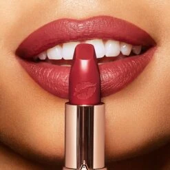 Charlotte Tilbury Hot Lips 2.0 -Chantecaille || Charlotte Tilbury Shop 5060542724821 alt2