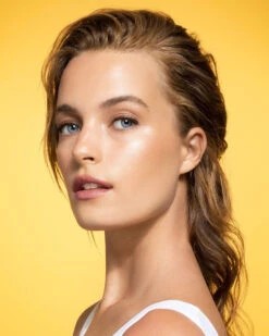 Chantecaille Lip Tint Hydrating Balm - Sunbeam Collection -Chantecaille || Charlotte Tilbury Shop 656509034246 alt3