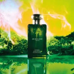 Cypress & Grapevine Cologne Intense -Chantecaille || Charlotte Tilbury Shop 690251122233 alt3