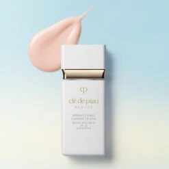 Brightening Enhancer Veil SPF 32 8 Brightening Enhancer Veil SPF 32 -Chantecaille || Charlotte Tilbury Shop 730852181786 alt2