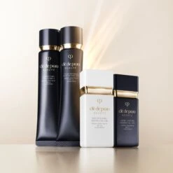 Brightening Enhancer Veil SPF 32 9 Brightening Enhancer Veil SPF 32 -Chantecaille || Charlotte Tilbury Shop 730852181786 alt3