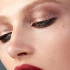 Eye Pod Singles 15 Eye Pod Singles -Chantecaille || Charlotte Tilbury Shop 810102031020 1