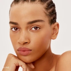 Vital Pressed Skincare Powder 29 Vital Pressed Skincare Powder -Chantecaille || Charlotte Tilbury Shop 810102032058 alt2