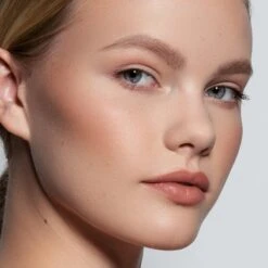 High Voltage Lipstick -Chantecaille || Charlotte Tilbury Shop 813903013868 2