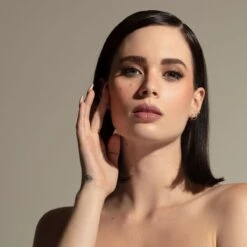 Valdé Armor Refillable Lip Set, Curiosity -Chantecaille || Charlotte Tilbury Shop 850022129391 2