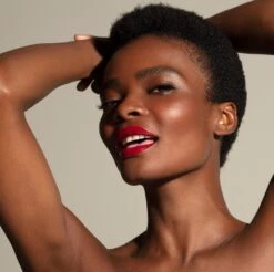 Valdé Armor Reflective Mind Rose Gold Vessel 23 Valdé Armor Reflective Mind Rose Gold Vessel -Chantecaille || Charlotte Tilbury Shop 850044620036 alt2