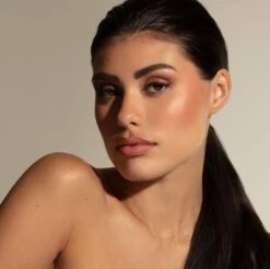 Valdé Armor Reflective Mind Rose Gold Vessel 26 Valdé Armor Reflective Mind Rose Gold Vessel -Chantecaille || Charlotte Tilbury Shop 850044620050 alt2