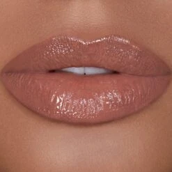 Unreal High Shine Volumizing Lip Gloss 33 Unreal High Shine Volumizing Lip Gloss -Chantecaille || Charlotte Tilbury Shop 877231008569 alt1