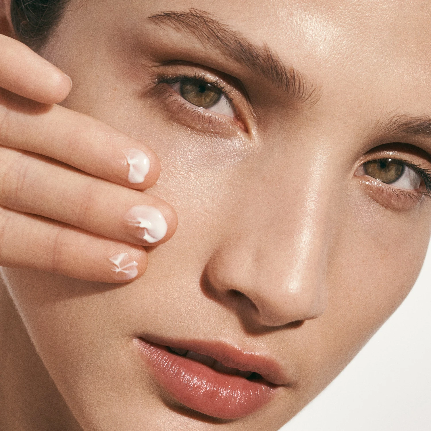 La Mer The Moisturizing Soft Cream 7 La Mer The Moisturizing Soft Cream - Image 5